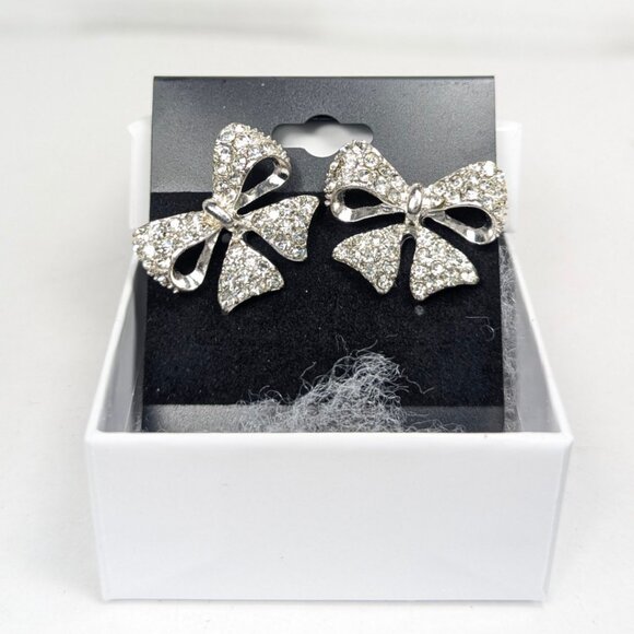 Jewelry - Rhinestone Silver Bow Stud Post Fun Fashion Earrings